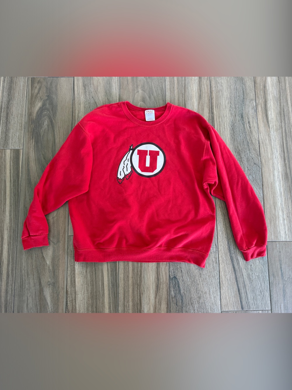 Red Oak University of Utah Utes Red Crew Sweatshirt with U Logo and Feather. XL